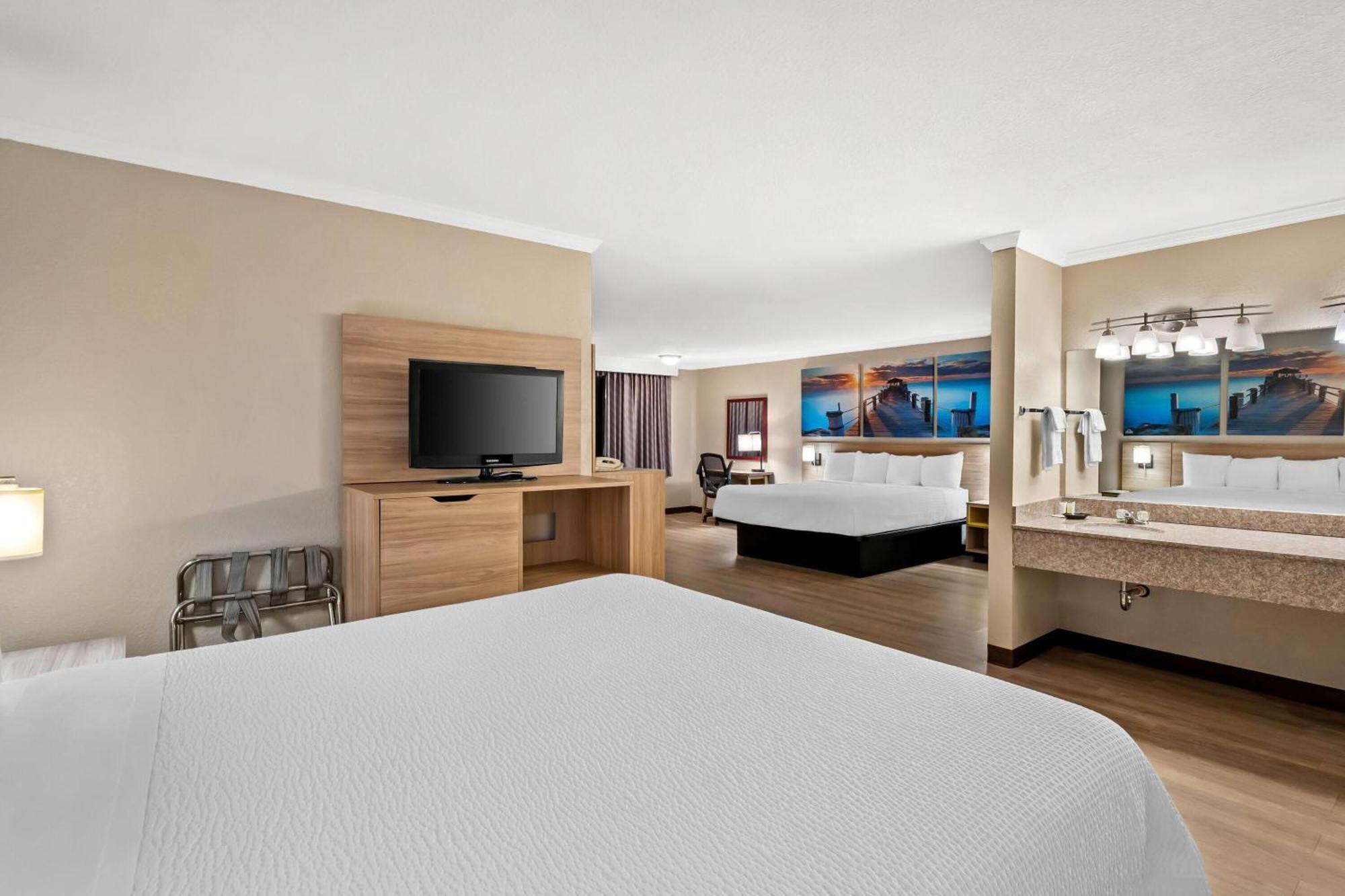 Days Inn By Wyndham Whitmore Lake Ann Arbor Brighton Экстерьер фото